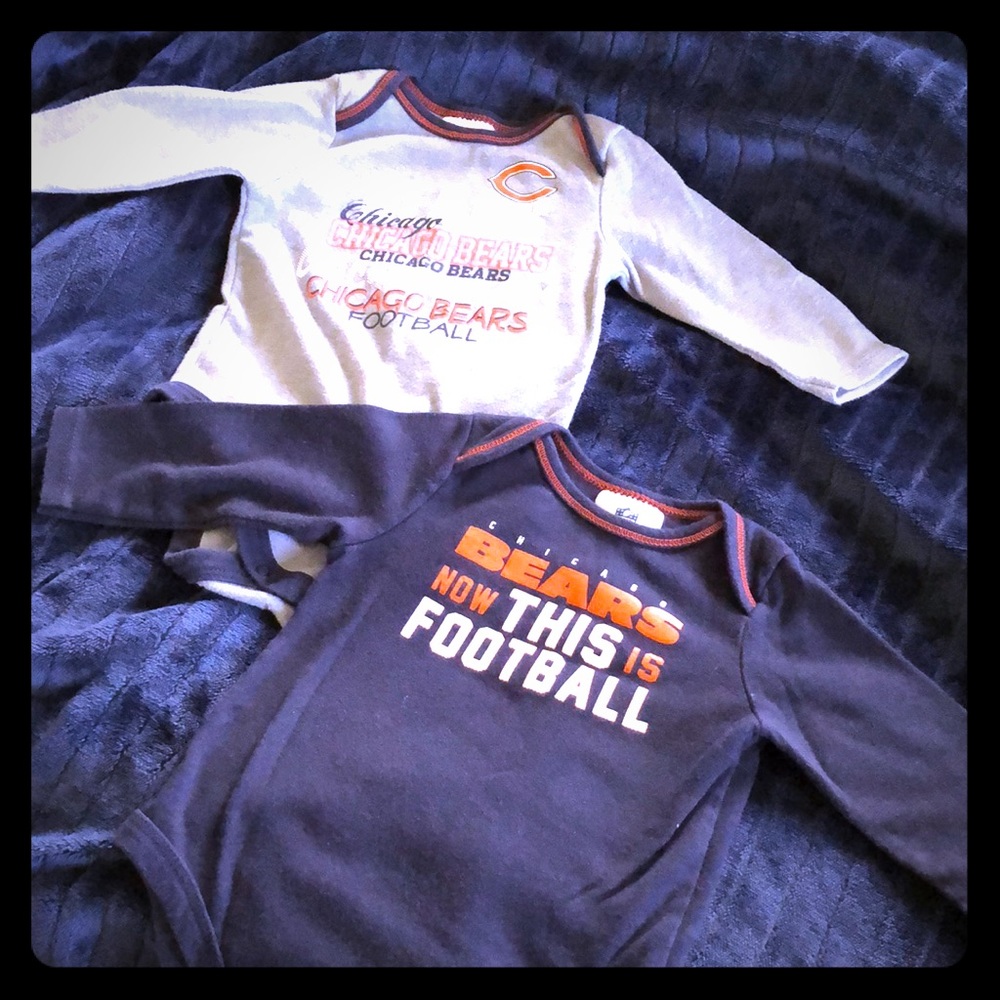 NFL‎ Sporty Chicago Bears Onesies Sz 6 - 12 Set of 2
